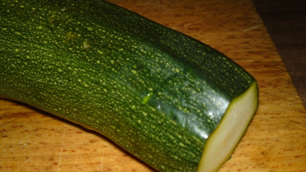 Chrumkavé fašírky z cukety so sezamom a syrom Ementál (fotorecept) - obrázok 2