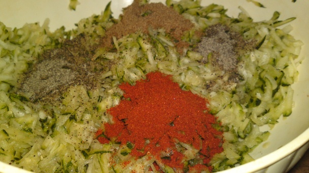 Chrumkavé fašírky z cukety so sezamom a syrom Ementál (fotorecept) - obrázok 6