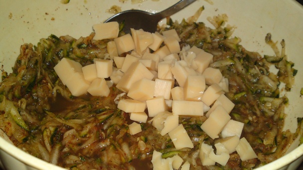 Chrumkavé fašírky z cukety so sezamom a syrom Ementál (fotorecept) - obrázok 10