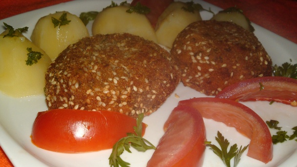 Chrumkavé fašírky z cukety so sezamom a syrom Ementál (fotorecept) - obrázok 19