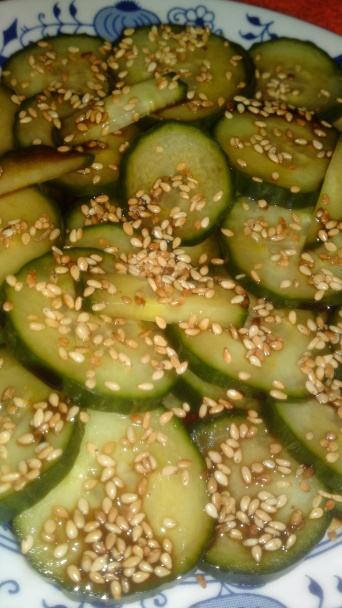 Chrumkavý uhorkový šalát s opraženým sezamom (fotorecept) - obrázok 13