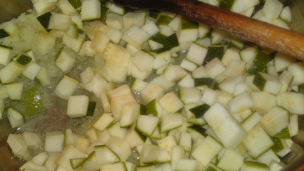 Papriky plnené cuketou v paradajkovej omáčke (fotorecept) - obrázok 5