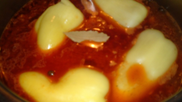 Papriky plnené cuketou v paradajkovej omáčke (fotorecept) - obrázok 17