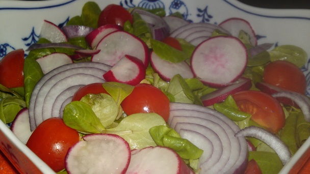 Letný šalát zo žeruchy a marinovaných reďkoviek so cherry paradajkami (fotorecept) - obrázok 10