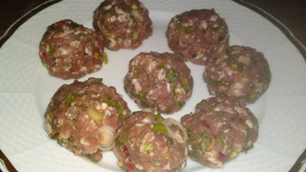 Arabské mäsové guľôčky z jahňacieho mäsa s mätou a jogurtom (fotorecept) - obrázok 11