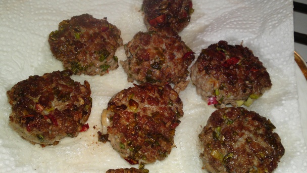 Arabské mäsové guľôčky z jahňacieho mäsa s mätou a jogurtom (fotorecept) - obrázok 13