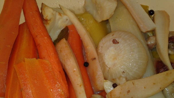 Viedenský Tafelspitz z teľacej kvetovej špičky a teľacích špikových kostí (fotorecept) - obrázok 11