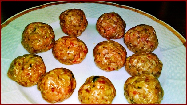 Libanonské guľôčky z hovädzieho mäsa s jogurtovou omáčkou (fotorecept) - obrázok 6