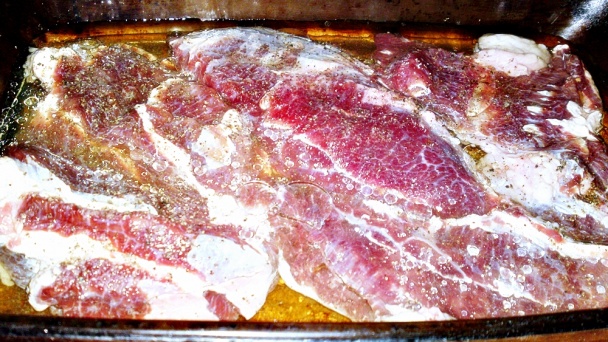 Teľacie líčka pomaly pečené na Chardonnay s jablkom, portobello a zeleninou (fotorecept) - obrázok 5