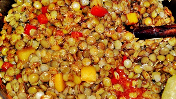 Pikantná šošovica so zemiakmi (fotorecept) - obrázok 11