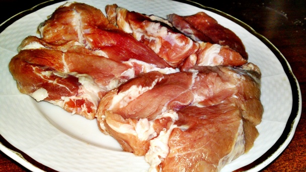 Krkovička pečená na zelenine a na Kláštornom bielom víne cuvée (fotorecept) - obrázok 1