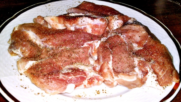 Krkovička pečená na zelenine a na Kláštornom bielom víne cuvée (fotorecept) - obrázok 2