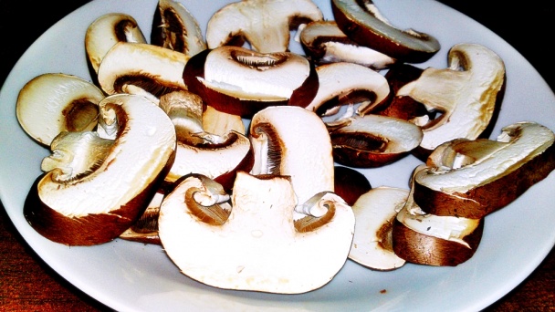 Krkovička pečená na zelenine a na Kláštornom bielom víne cuvée (fotorecept) - obrázok 6