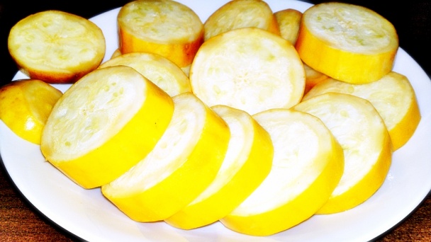 Krkovička pečená na zelenine a na Kláštornom bielom víne cuvée (fotorecept) - obrázok 8