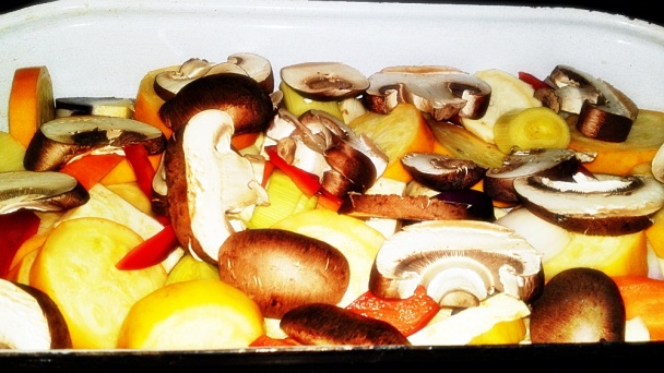 Krkovička pečená na zelenine a na Kláštornom bielom víne cuvée (fotorecept) - obrázok 13