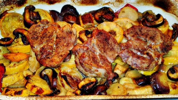 Krkovička pečená na zelenine a na Kláštornom bielom víne cuvée (fotorecept) - obrázok 15