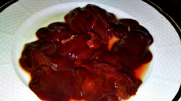 Vyprážané kuracie krídelká plnené kuracou pečeňou (fotorecept) - obrázok 1