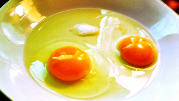 Vyprážané kuracie krídelká plnené kuracou pečeňou (fotorecept) - obrázok 7