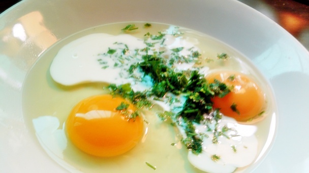 Vyprážané kuracie krídelká plnené kuracou pečeňou (fotorecept) - obrázok 9