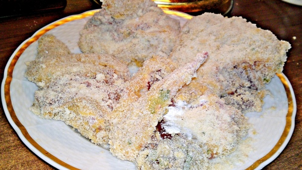 Vyprážané kuracie krídelká plnené kuracou pečeňou (fotorecept) - obrázok 14