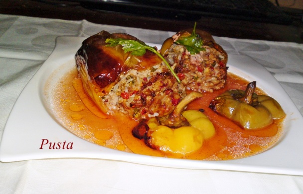 Biber Dolmasi - turecké plnené papriky (fotorecept) - obrázok 15