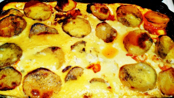 Zapekané prekladané zemiaky s dubákmi a Pick klobásou (fotorecept) - obrázok 16