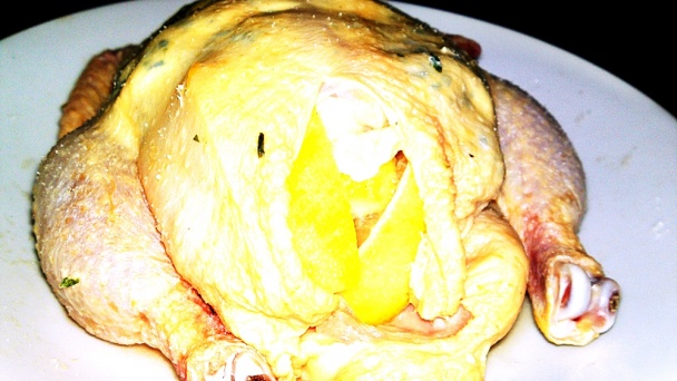 Pečené baby kuriatka s bylinkovým maslom, citrónom a bakoňskou slaninou (fotorecept)  - obrázok 12