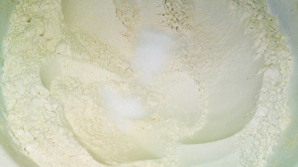 Jednoduchý nemiesený špaldový chlieb (fotorecept) - obrázok 2