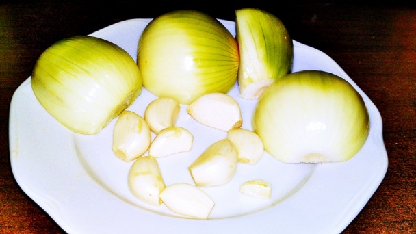 Domáci pálivý Gulyáskrém - pálivý domáci gulášový krém (fotorecept) - obrázok 1