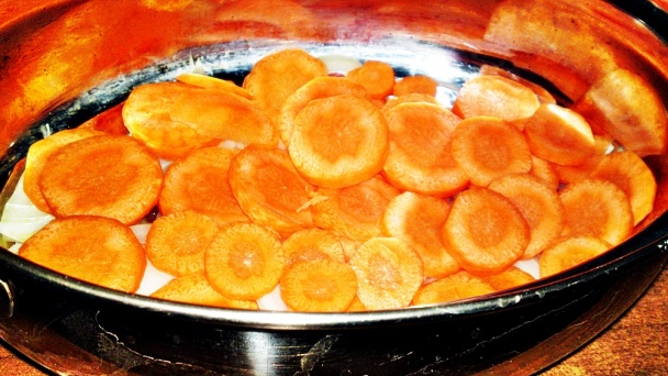 Pečené bravčové pliecko marinované vo vínovej marináde (fotorecep) - obrázok 2