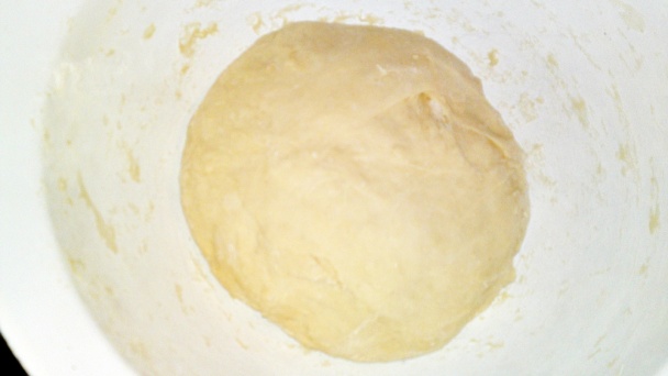 Kysnutý koláč s orechami (fotorecept) - obrázok 7