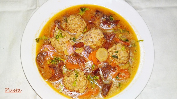 Polievka s kuriatkami a jahňacími mäsovými knedličkami (fotorecept) - obrázok 16