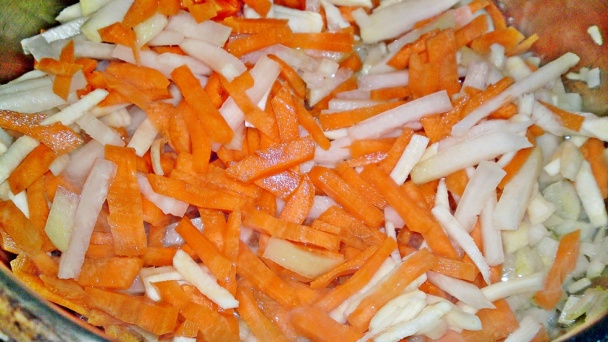 Jemná kalerábová polievka s estragónom (fotorecept) - obrázok 3