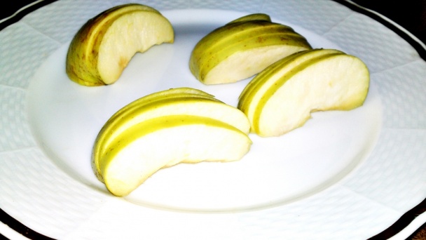 Rýchly jablkový koláč z lístkového cesta (fotorecept) - obrázok 3