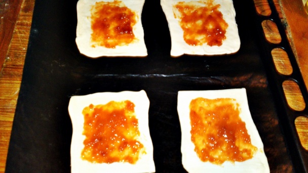 Rýchly jablkový koláč z lístkového cesta (fotorecept) - obrázok 4