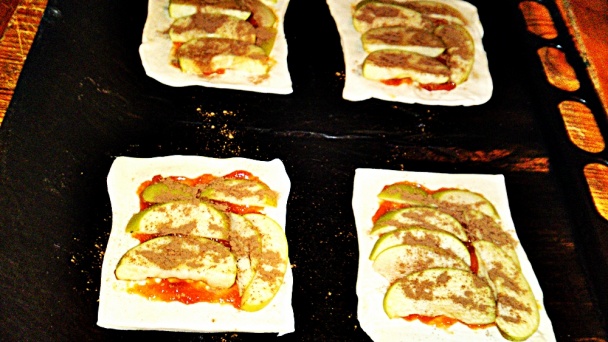 Rýchly jablkový koláč z lístkového cesta (fotorecept) - obrázok 6