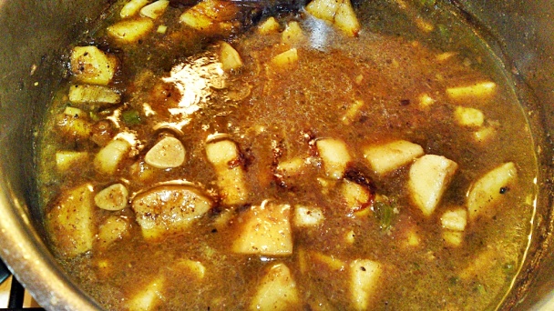 Pikantná polievka zo svetlých batátov s hubami (fotorecept) - obrázok 11