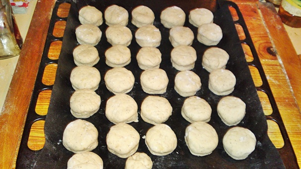 Zemiakové pagáče s cibuľou a s kyslou smotanou (fotorecept) - obrázok 9