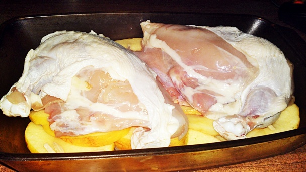 Kuracie prsia pečené na jablkách a na cibuli (fotorecept) - obrázok 9