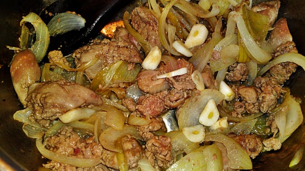 Závitky z kuracích pŕs plnené domácou paštétou z kuracej pečene (fotorecept) - obrázok 4