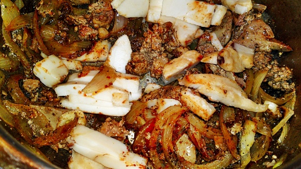 Závitky z kuracích pŕs plnené domácou paštétou z kuracej pečene (fotorecept) - obrázok 6