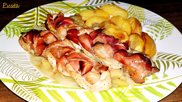 Vrkoče z kuracích pŕs so šunkou, s jablkami a cibuľou (fotorecept) - obrázok 12