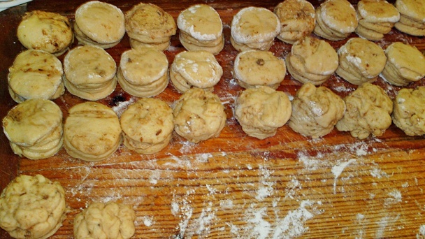 Lístkujúce oškvarkové pagáče (fotorecept) - obrázok 11