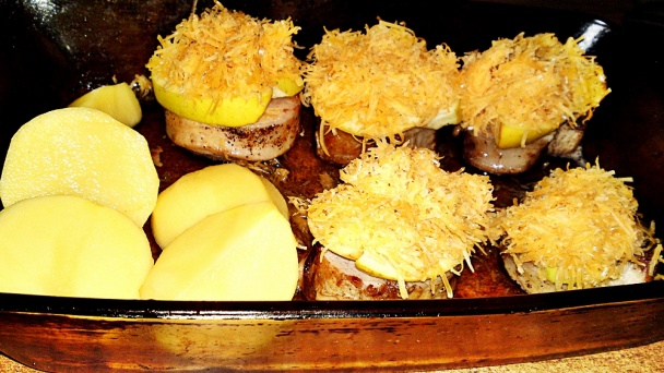 Medailónky z bravčovej panenky vo vínovo-horčicovo-smotanovej omáčke (fotorecept) - obrázok 8