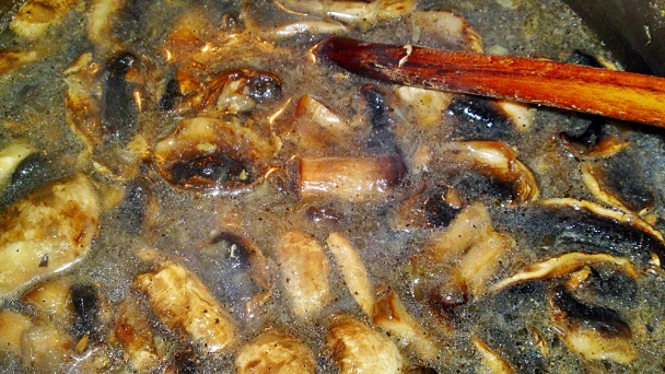 Polievka zo šampiňónov s tymianom (fotorecept) - obrázok 6