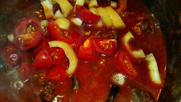 Hovädzie kocky na červenom víne (fotorecept) - obrázok 6