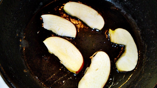 Šalát z valeriánky, jablka, vajec a prosciutto crudo (fotorecept) - obrázok 3