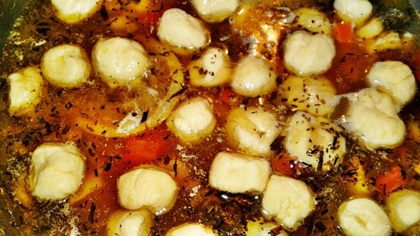 Polievka ragú zo srnčieho stehna so smrčkami a s estragónom (fotorecept) - obrázok 9