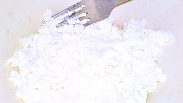 Jarná tvarohová nátierka s údenou paprikou (fotorecept) - obrázok 3