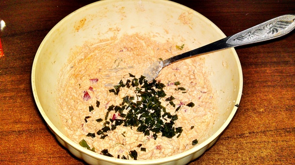 Jarná tvarohová nátierka s údenou paprikou (fotorecept) - obrázok 11